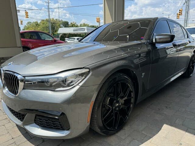 BMW 740e