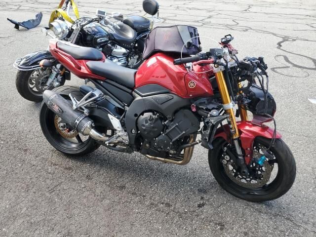 YAMAHA