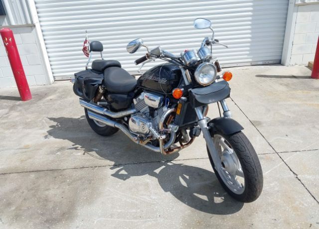 Honda VF750C (MAGNA)