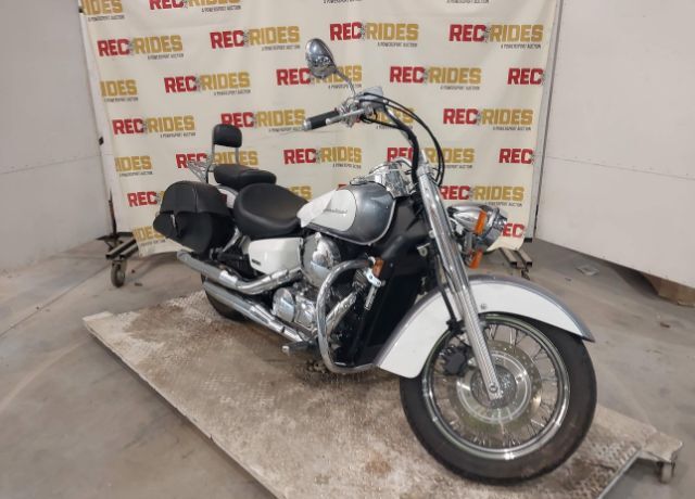 Honda VT750 (Shadow Aero)
