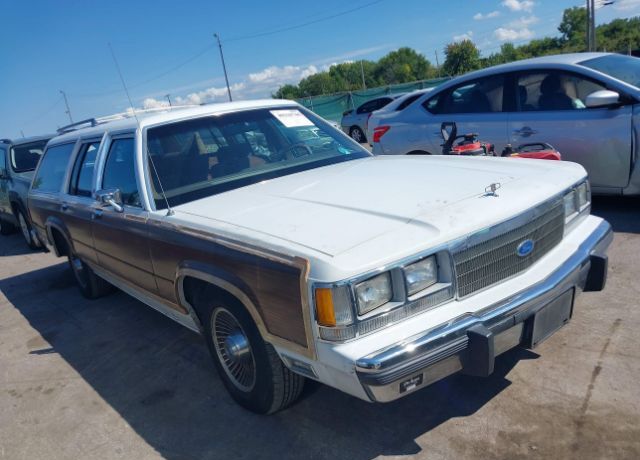Ford Crown Victoria