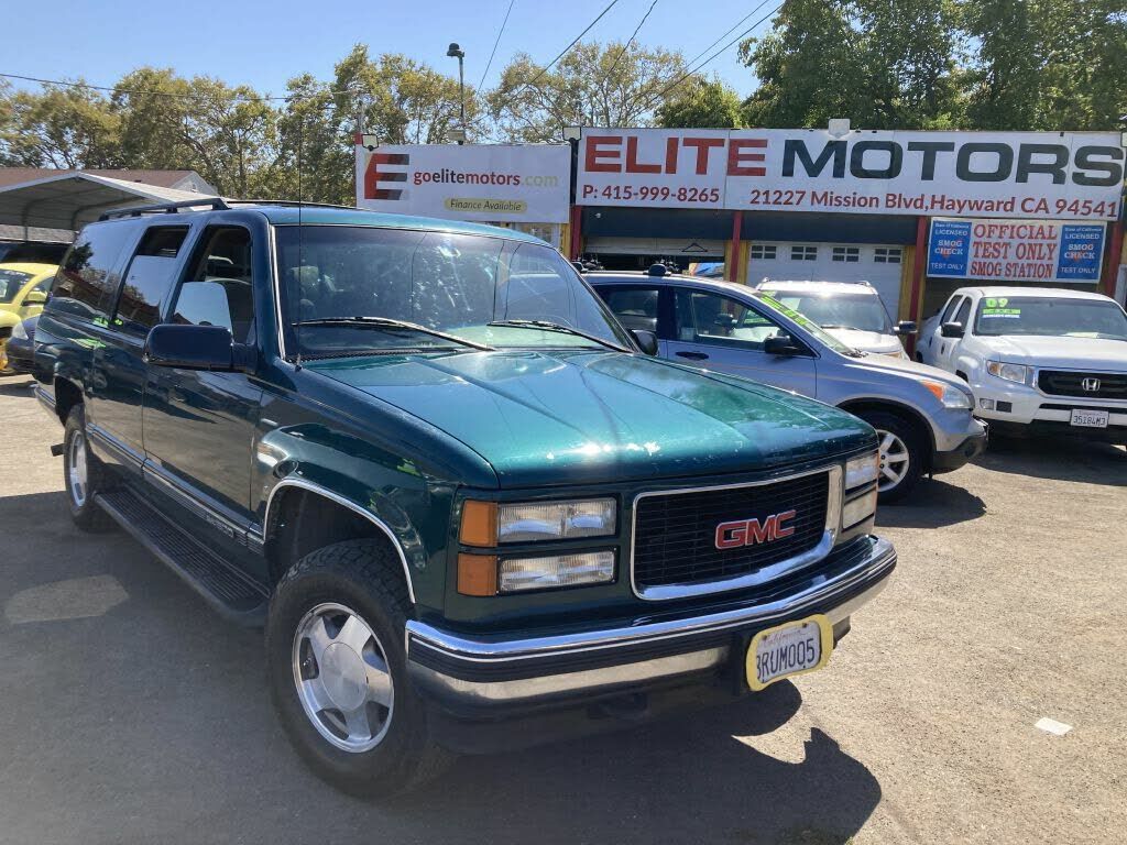 GMC Suburban