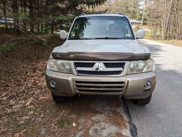 Mitsubishi Montero
