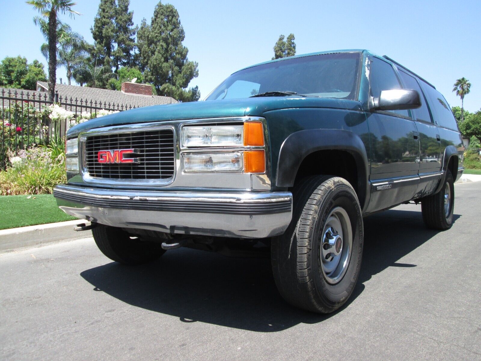 GMC Suburban