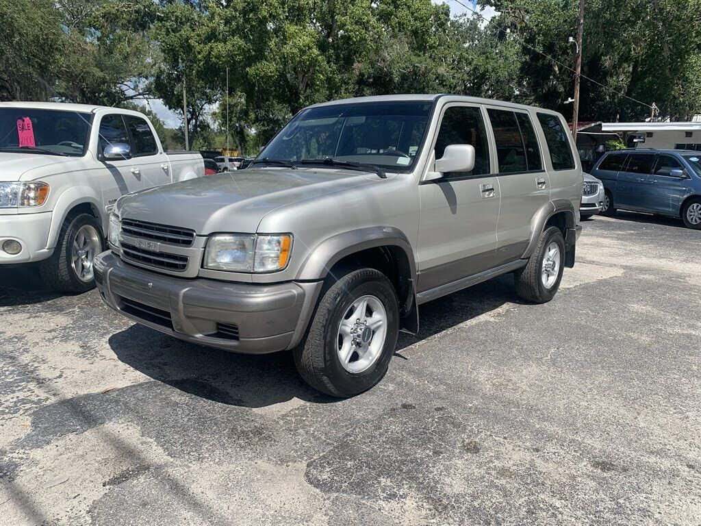 Isuzu Trooper