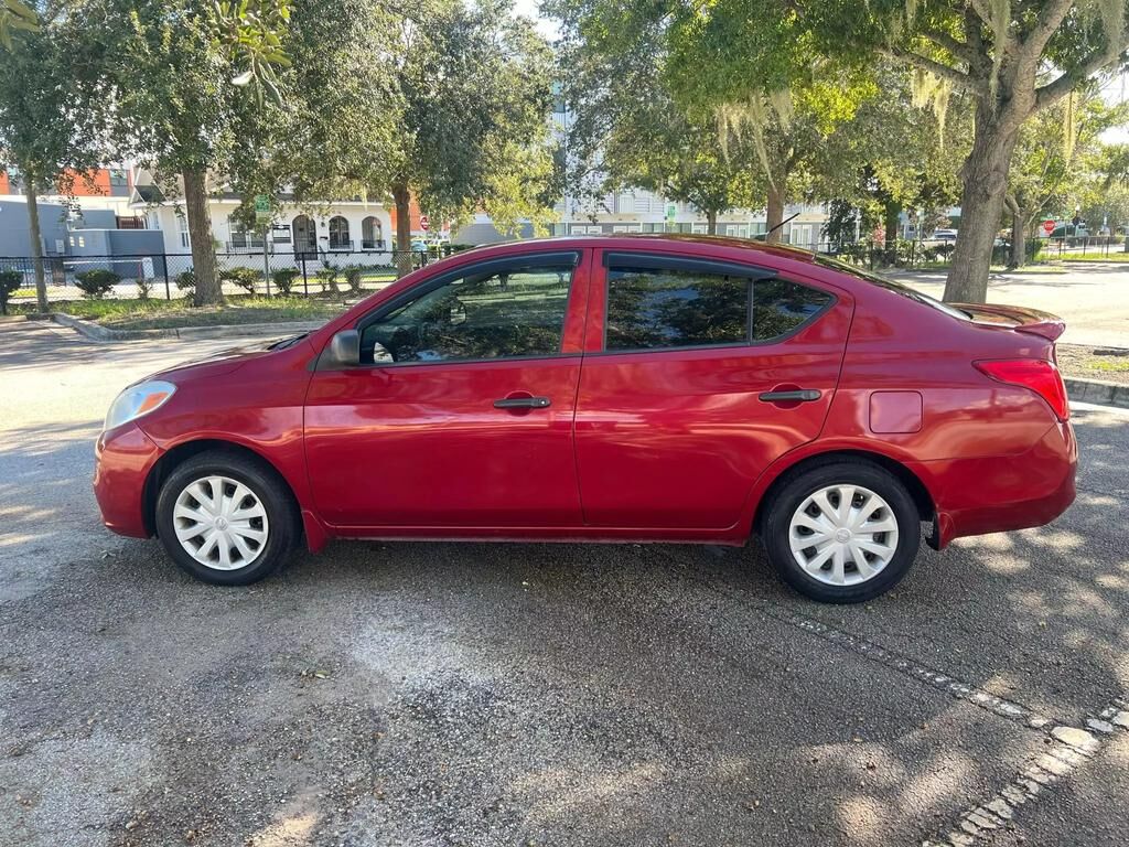 2014 NISSAN Versa