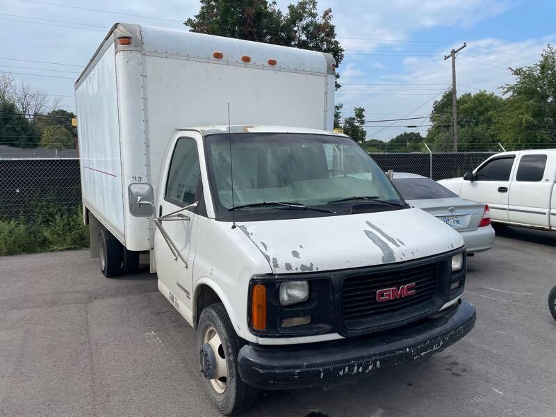 GMC Savana