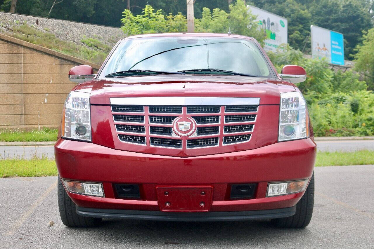 2011 CADILLAC Escalade