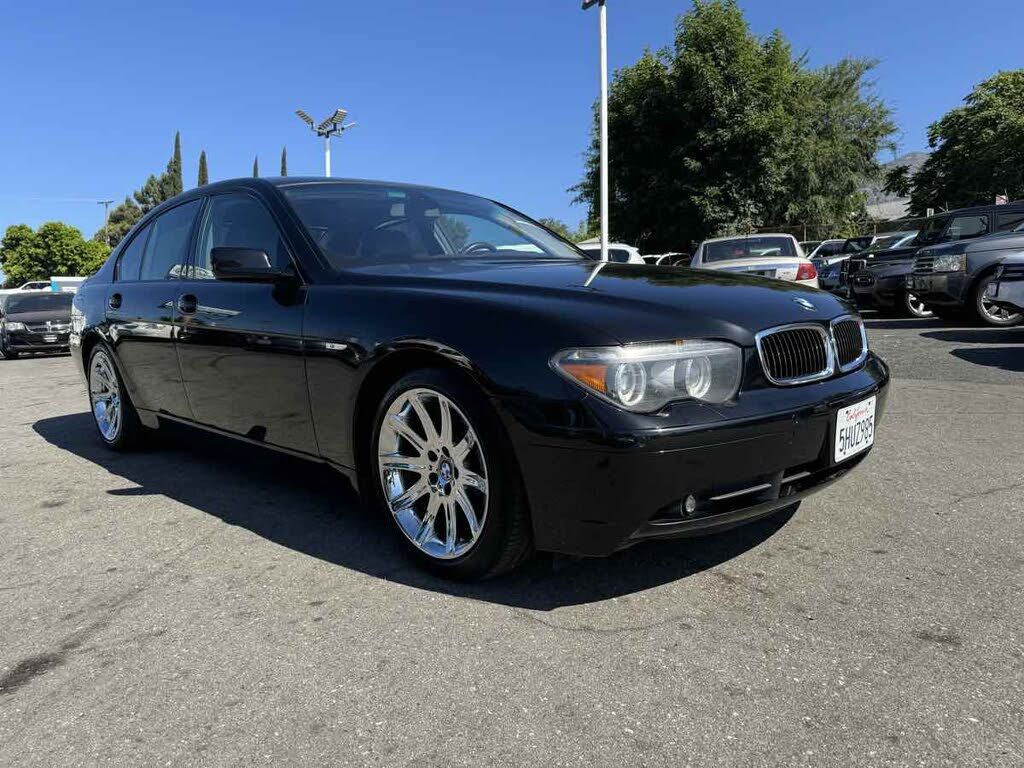 BMW 745i