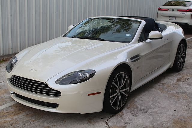 Aston Martin V8 Vantage