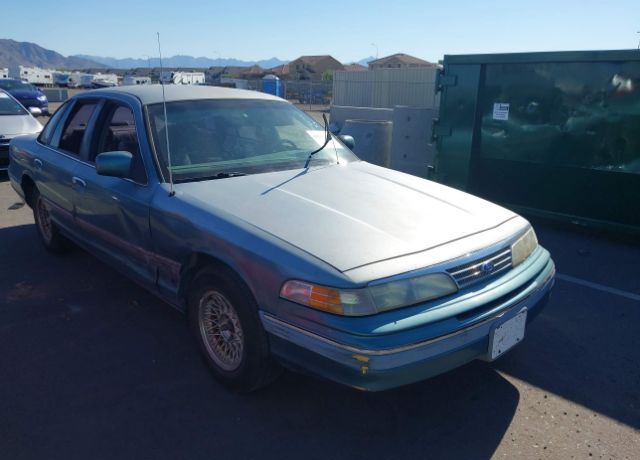 Ford Crown Victoria