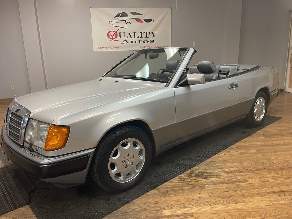 Mercedes-Benz 300