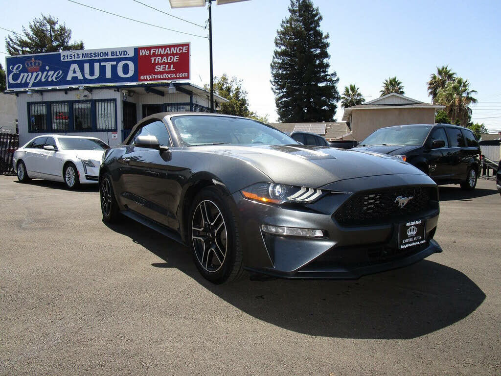 2019 FORD Mustang