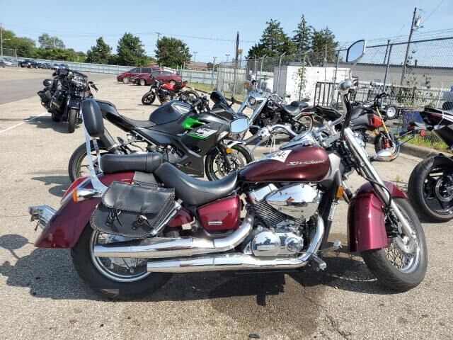 Honda VT750 (Shadow Aero)