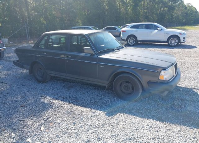 Volvo 240 Series