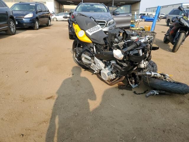 BMW F 800 S