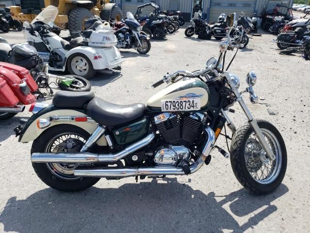 Honda VT1100C2 (SHADOW ACE)