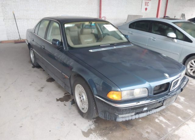 BMW 740i