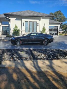 Aston Martin DB9