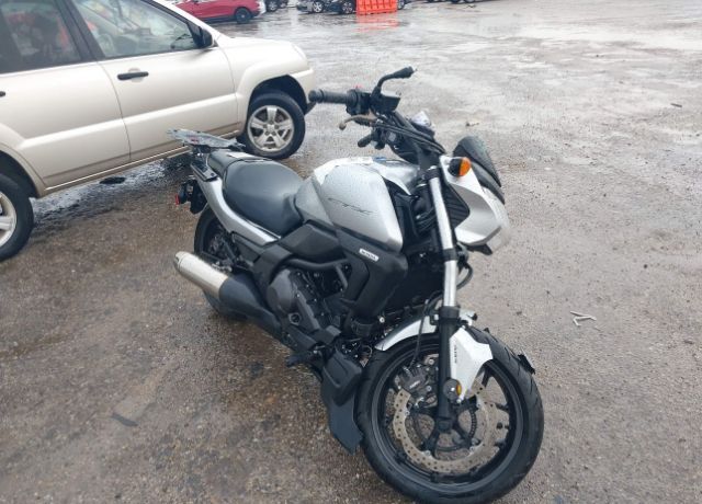 Honda CTX700N
