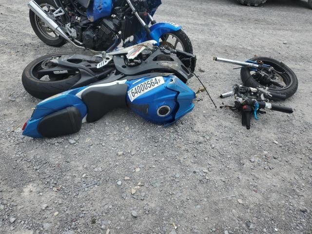 Suzuki GSX-R750