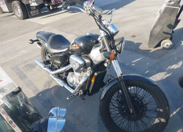 Honda VT600CD (SHADOW VLX DELUXE)