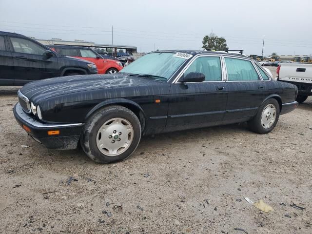 Jaguar XJ6