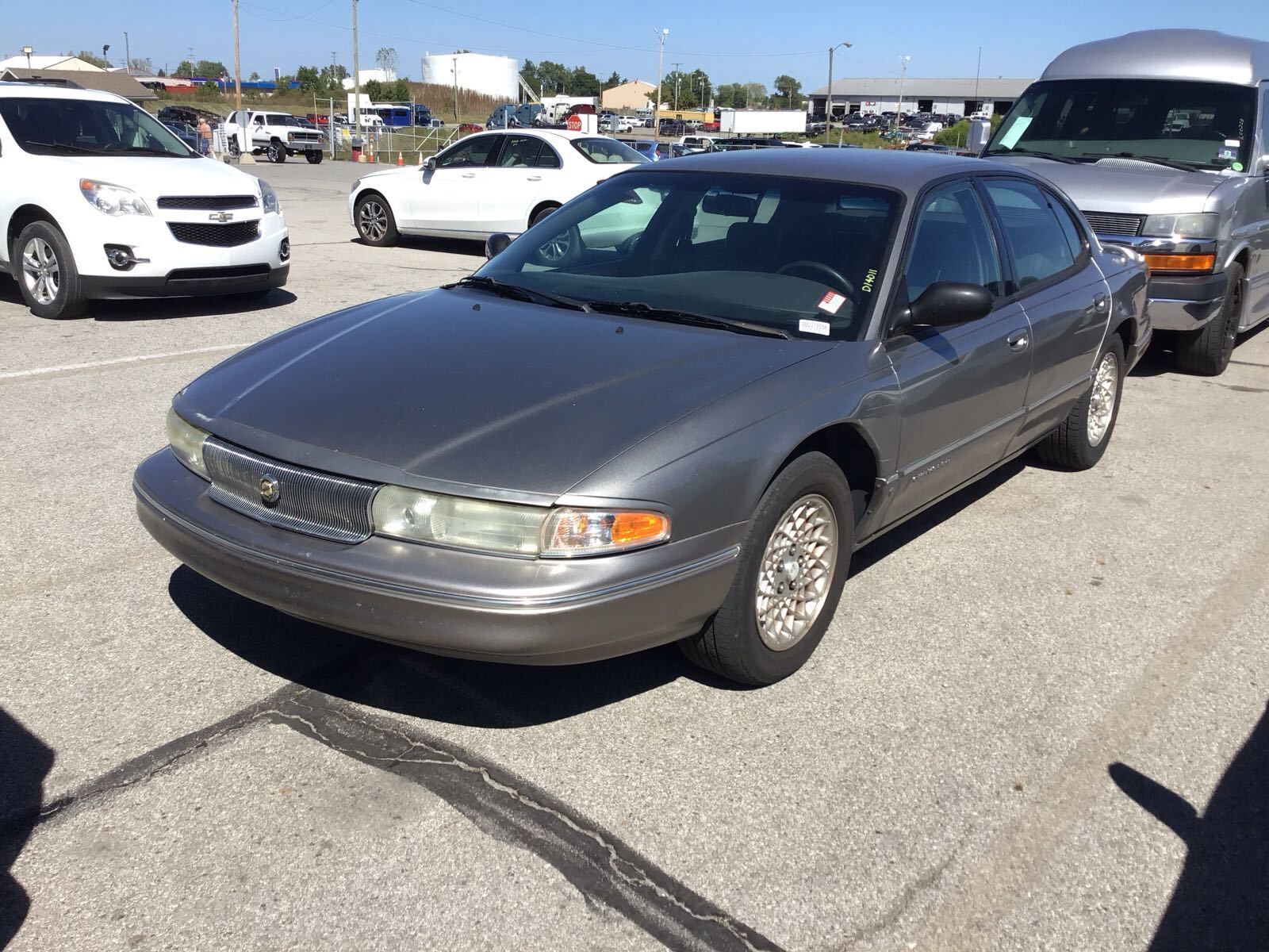 Chrysler LHS