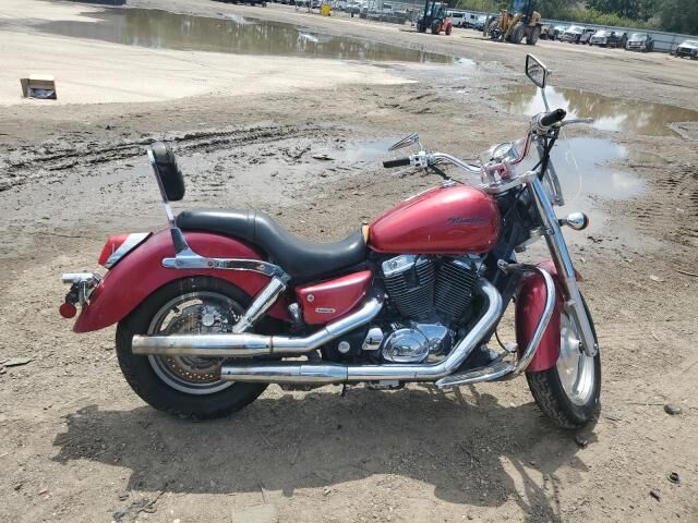 Honda VT1100C2 (SHADOW SABRE)