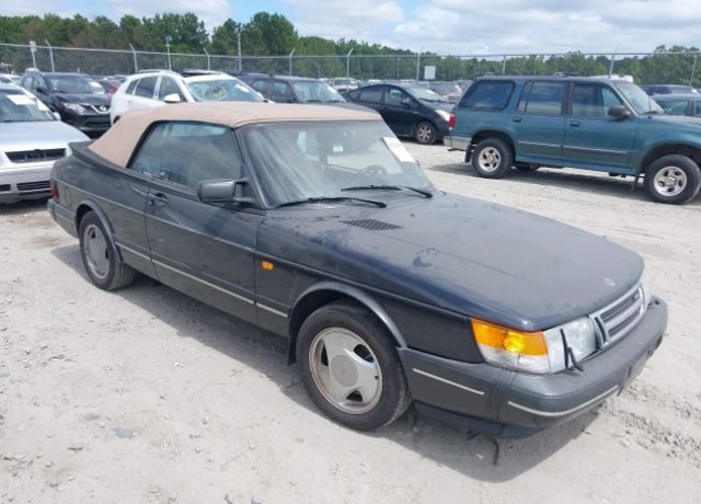 Saab 900