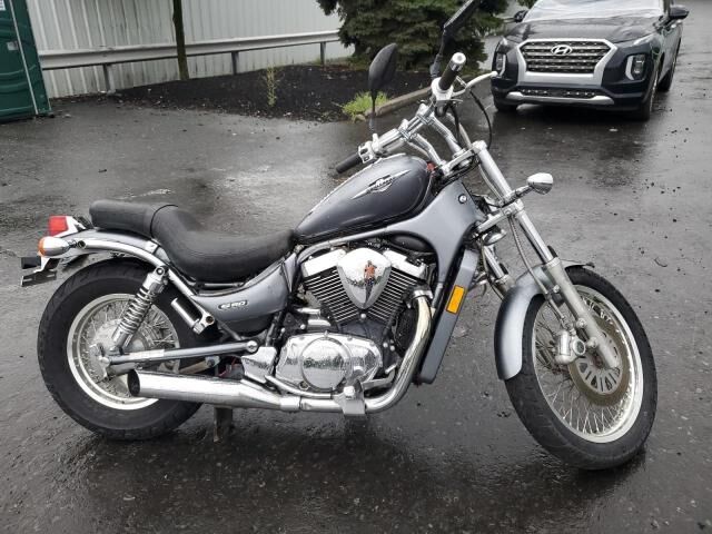Suzuki VS800