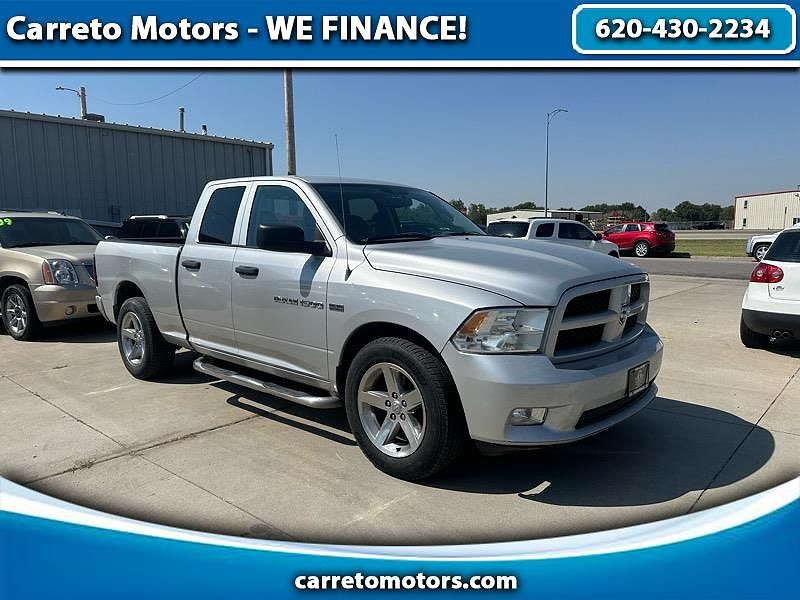 2012 DODGE Ram