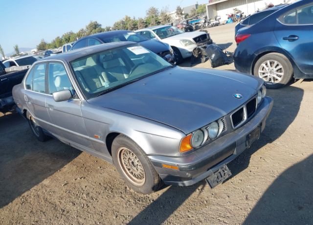 BMW 525i