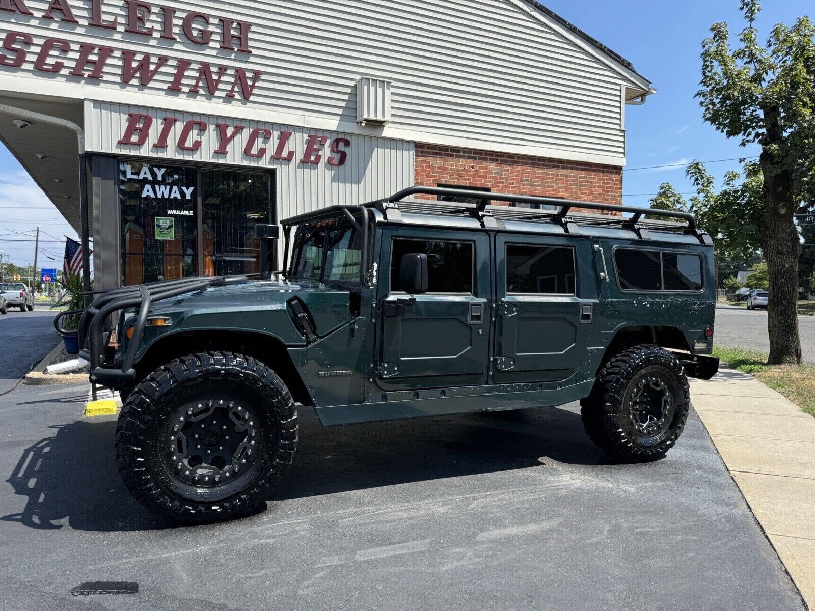 HUMMER H1