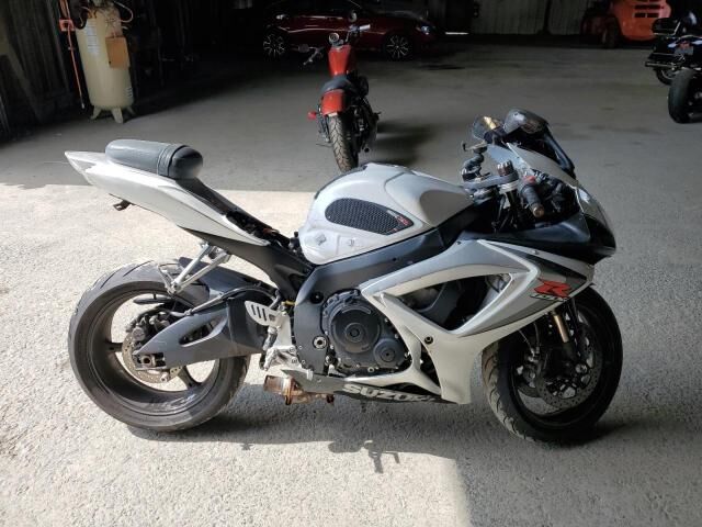 Suzuki GSX-R750