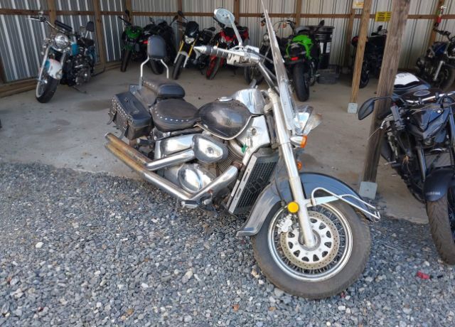 Suzuki VL800K