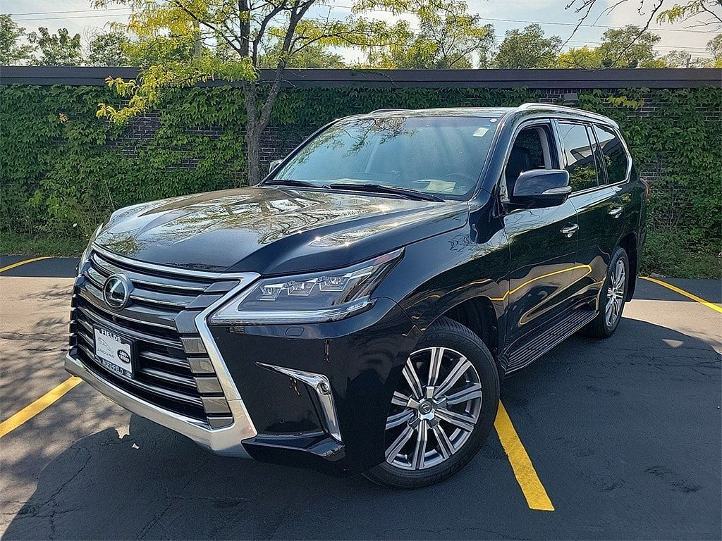 Lexus LX