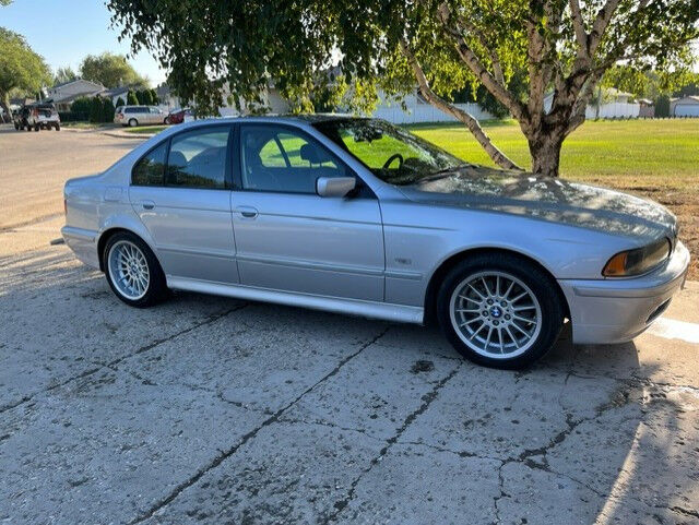 BMW 540i