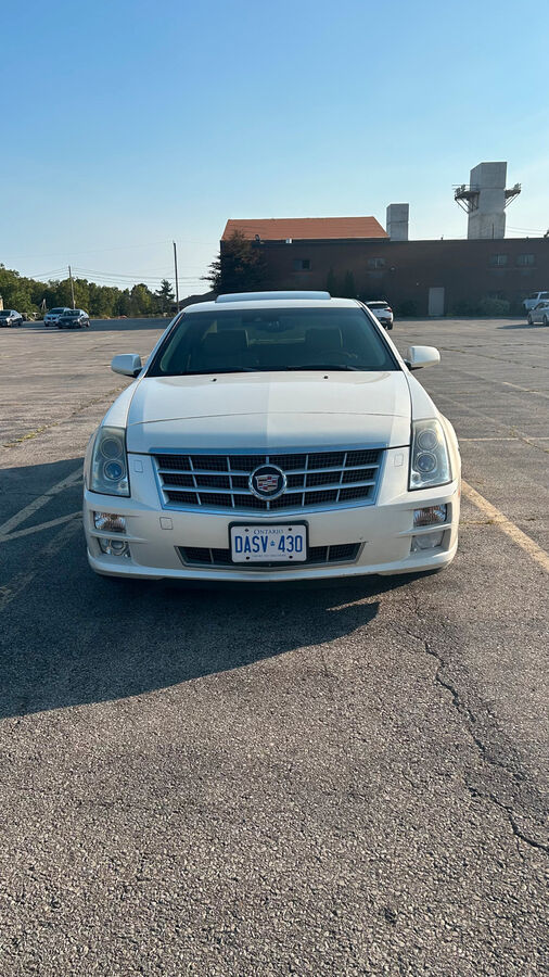 Cadillac STS