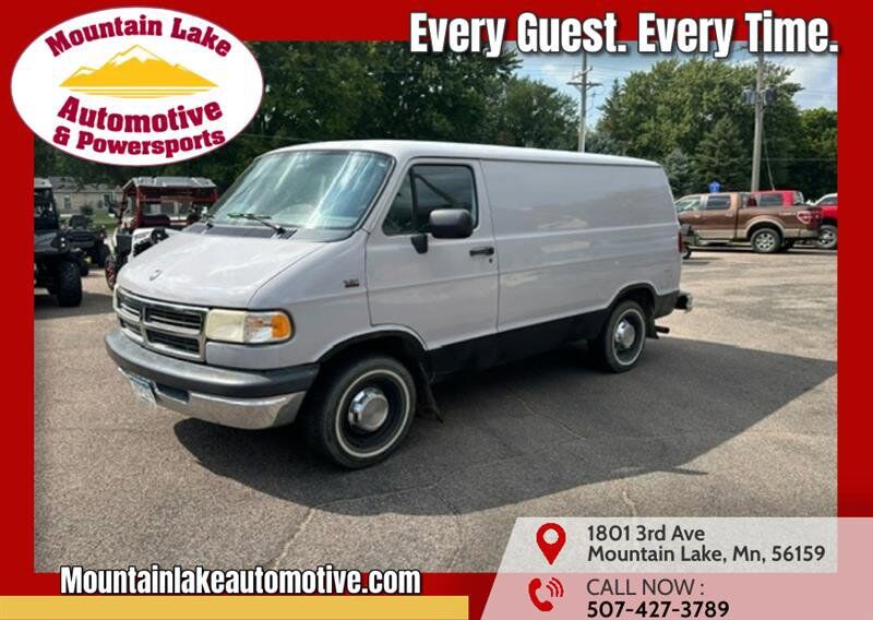 Dodge Ram Van