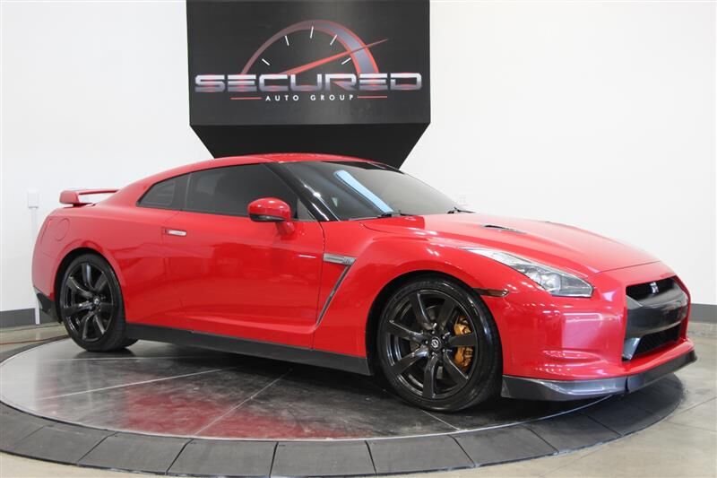 Nissan GT-R