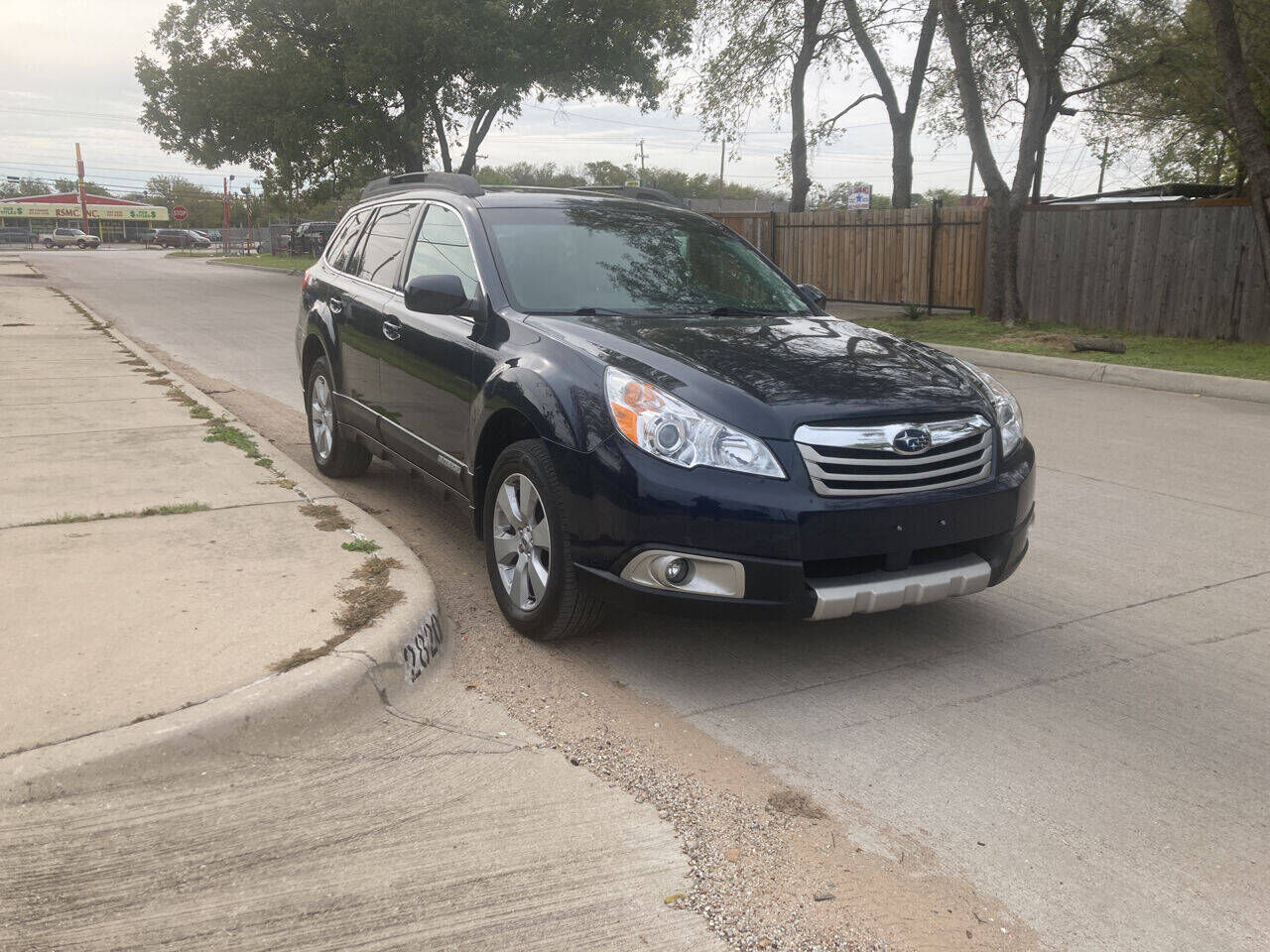 2012 SUBARU Outback