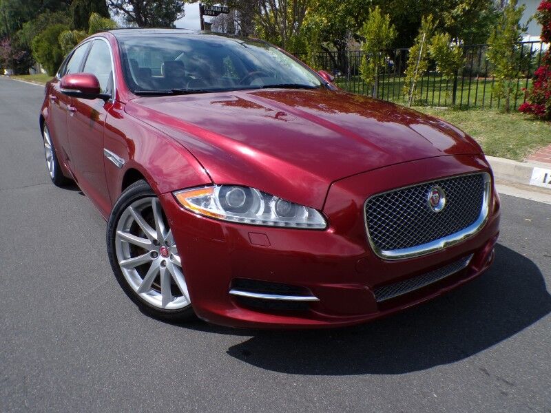 Jaguar XJ