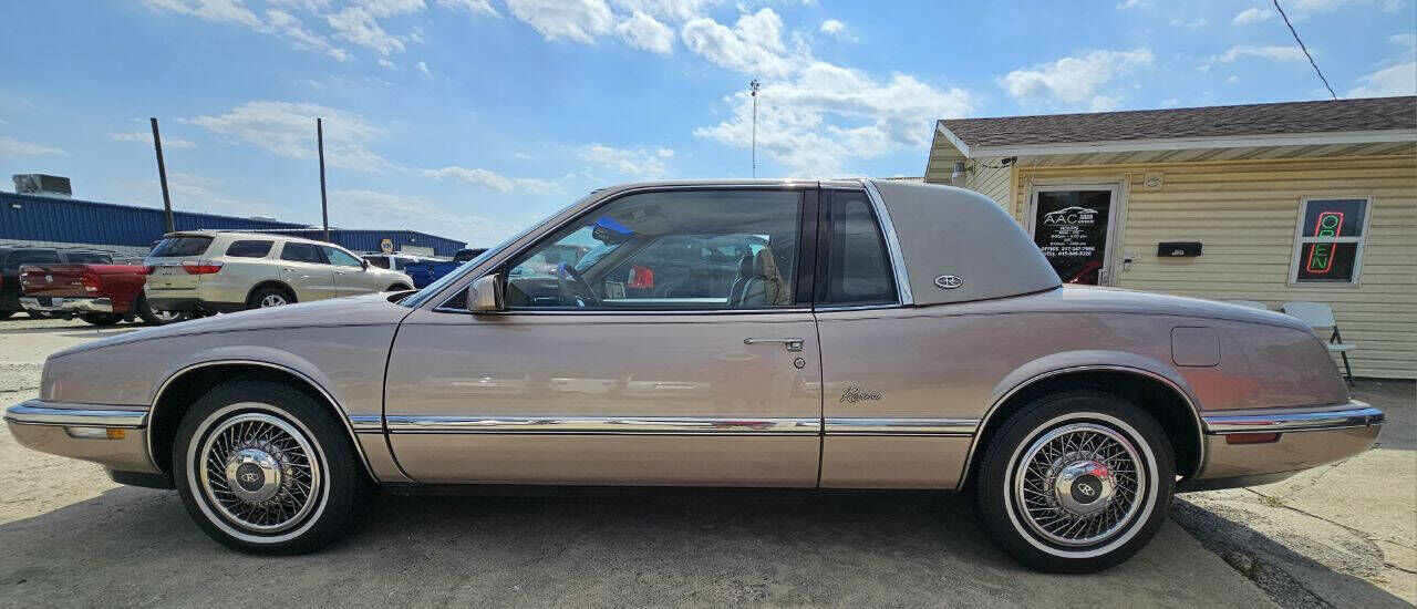 1989 BUICK Riviera