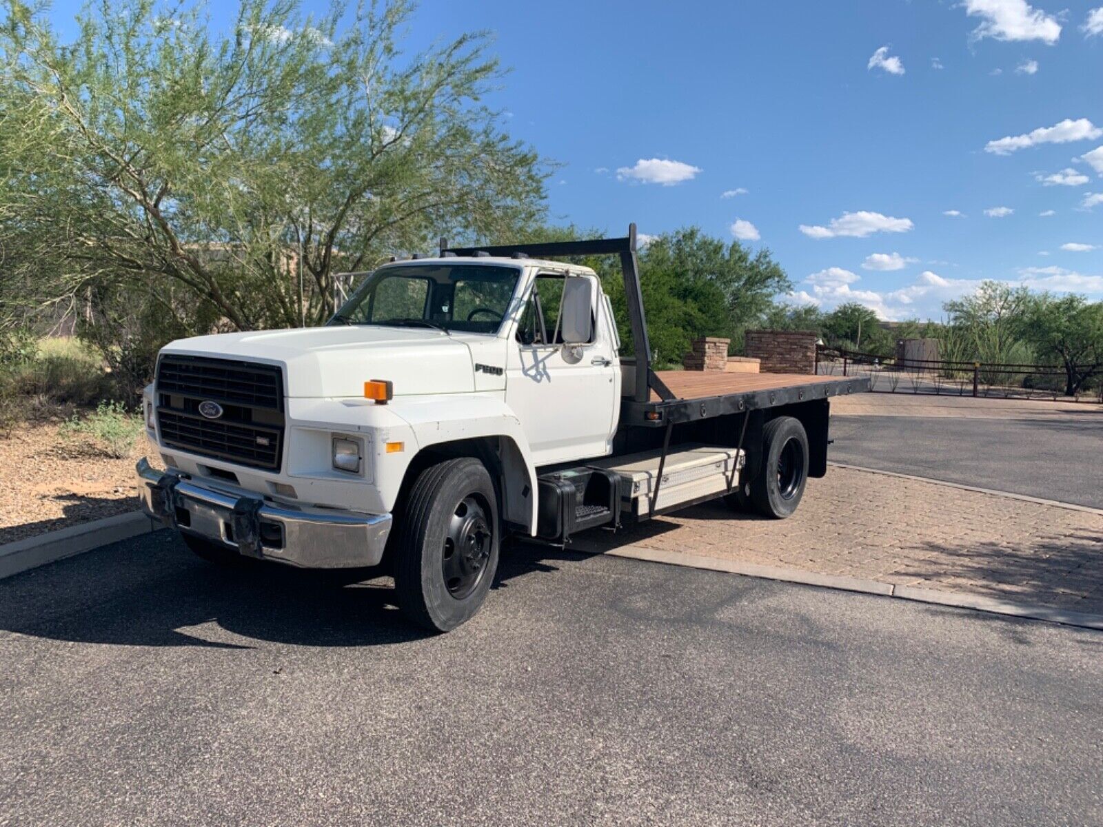 Ford F-600