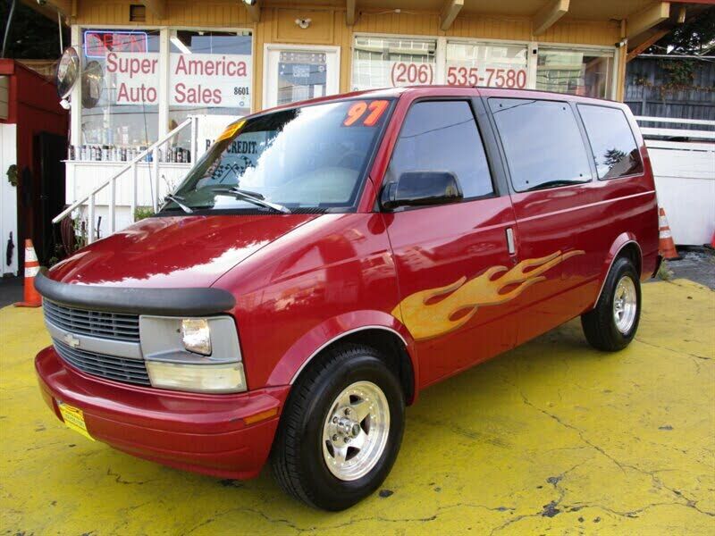 Chevrolet Astro Van