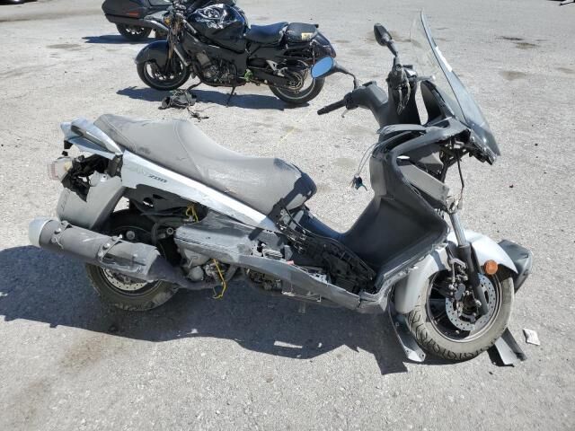 Suzuki UH200L