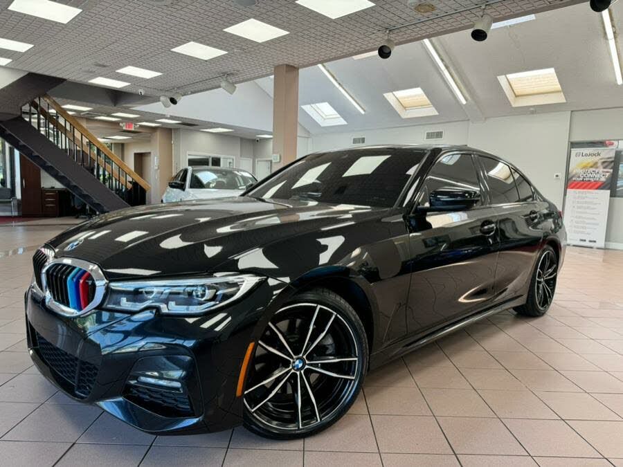 2021 BMW 330i