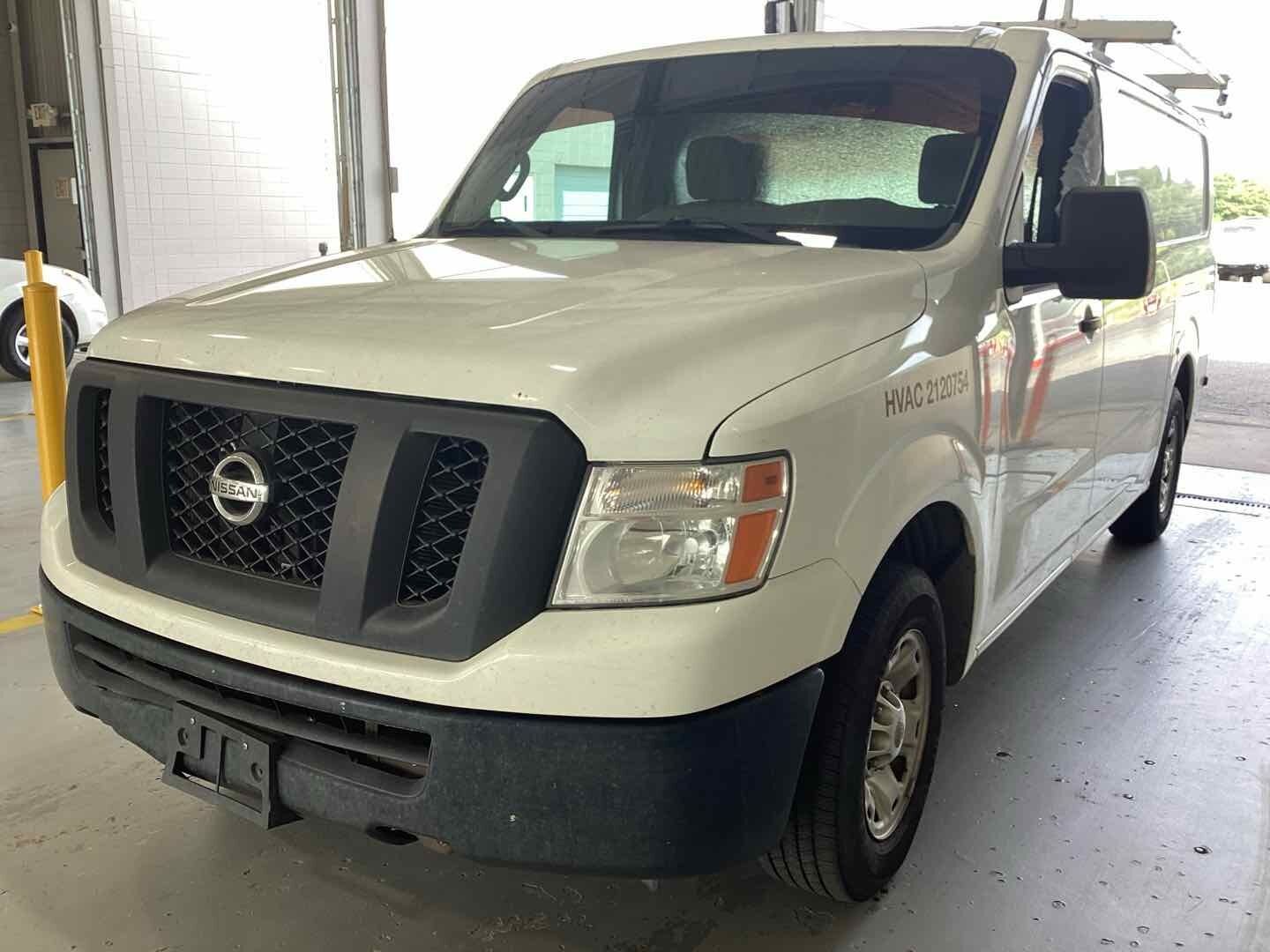 Nissan NV