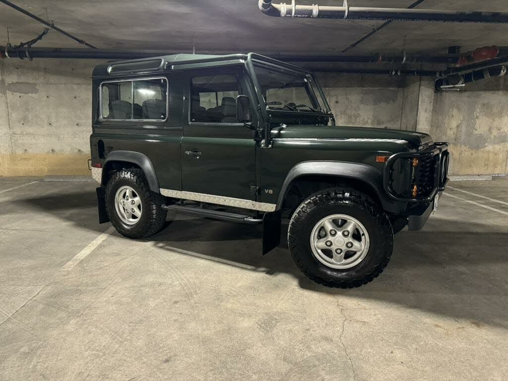 Land Rover Defender